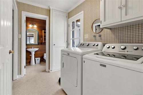 1806 Feltham Rd, Saanich, BC 