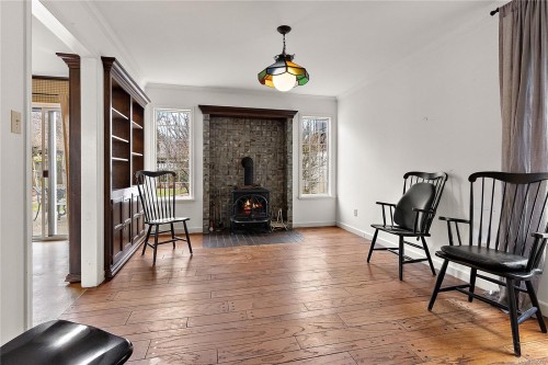 1806 Feltham Rd, Saanich, BC 