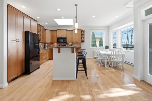 485 Outrigger Loop, Colwood, BC 