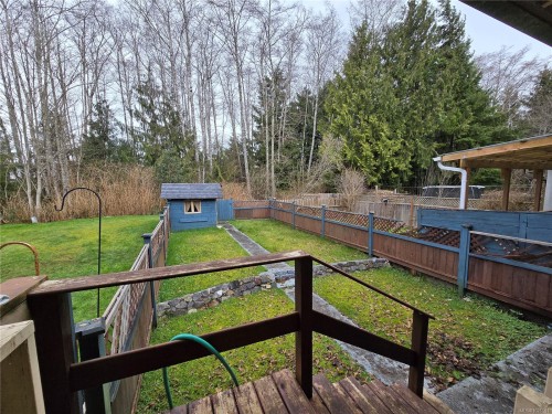 7312 Pine Dr, Port Hardy, BC 