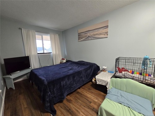 7312 Pine Dr, Port Hardy, BC 