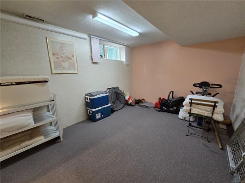 7312 Pine Dr, Port Hardy, BC 