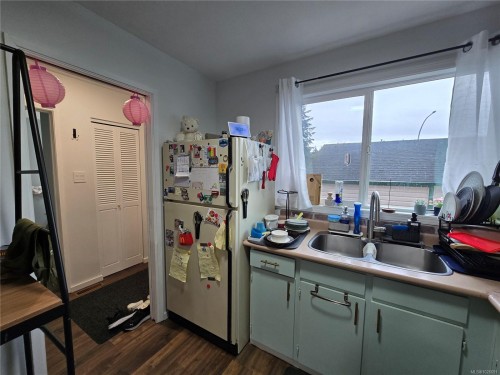 7312 Pine Dr, Port Hardy, BC 