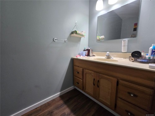 7312 Pine Dr, Port Hardy, BC 