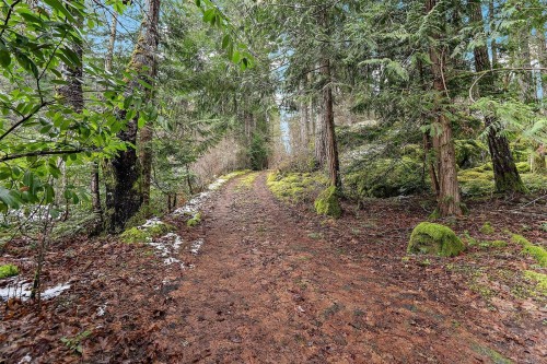 1894 Lakewood Rd, Shawnigan Lake, BC 