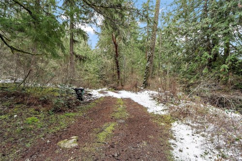 1894 Lakewood Rd, Shawnigan Lake, BC 