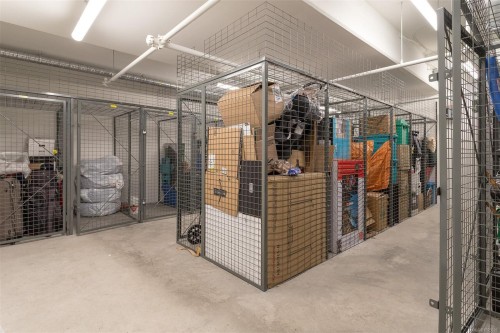 209-1588 North Dairy Rd, Saanich, BC - Indoor With Storage