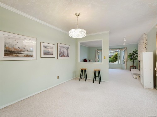 4010 Hollyridge Pl, Saanich, BC 