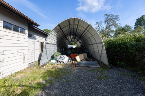 9775 West Saanich Rd, North Saanich, BC 