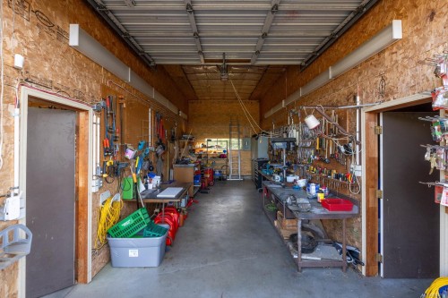 9775 West Saanich Rd, North Saanich, BC 