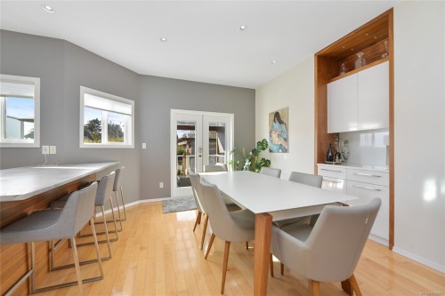 486 Foster St, Esquimalt, BC 