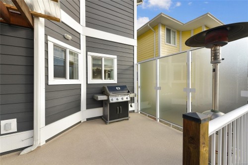 486 Foster St, Esquimalt, BC 