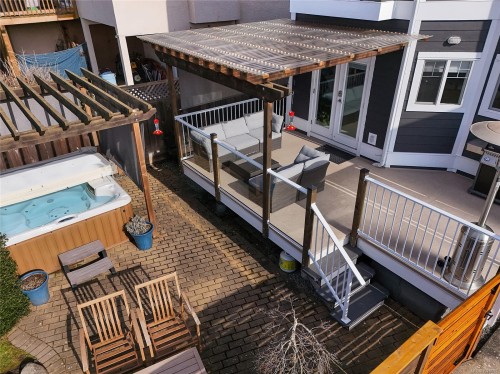 486 Foster St, Esquimalt, BC 