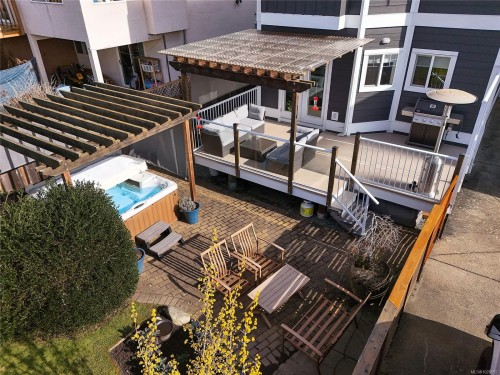 486 Foster St, Esquimalt, BC 