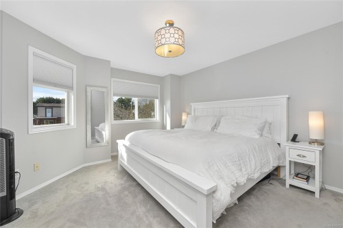 486 Foster St, Esquimalt, BC 