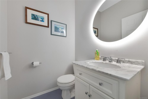 486 Foster St, Esquimalt, BC 