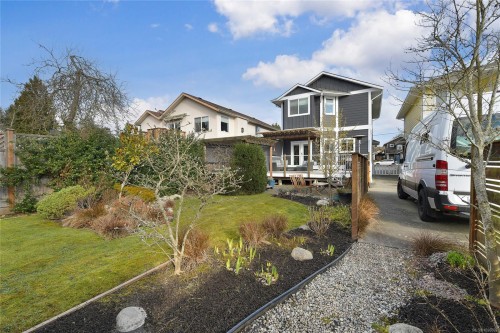 486 Foster St, Esquimalt, BC 