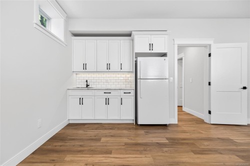 2224 Valley View Dr, Courtenay, BC 