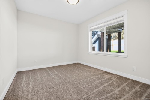 2224 Valley View Dr, Courtenay, BC 