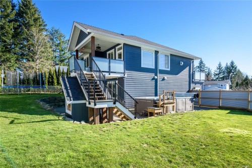 2224 Valley View Dr, Courtenay, BC 