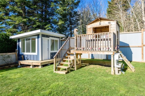 2224 Valley View Dr, Courtenay, BC 