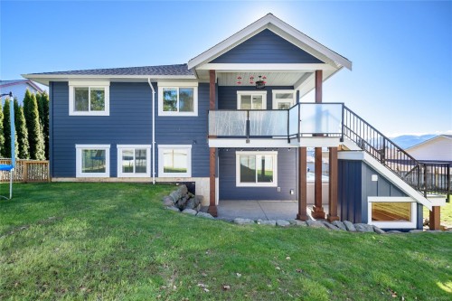 2224 Valley View Dr, Courtenay, BC 