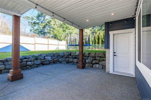 2224 Valley View Dr, Courtenay, BC 