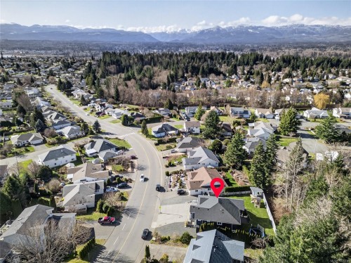 2224 Valley View Dr, Courtenay, BC 
