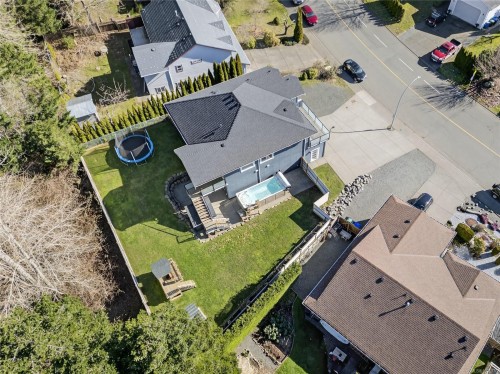 2224 Valley View Dr, Courtenay, BC 