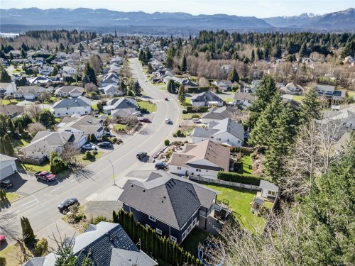 2224 Valley View Dr, Courtenay, BC 