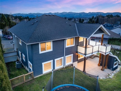 2224 Valley View Dr, Courtenay, BC 