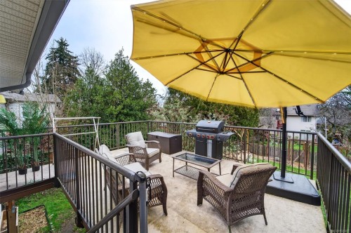 3905 Grange Rd, Saanich, BC 