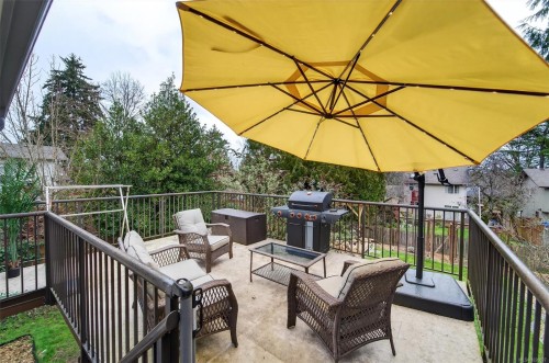 3905 Grange Rd, Saanich, BC 