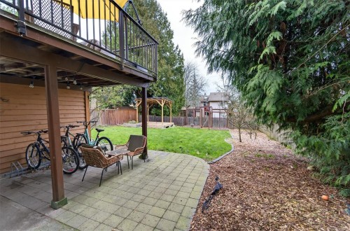 3905 Grange Rd, Saanich, BC 