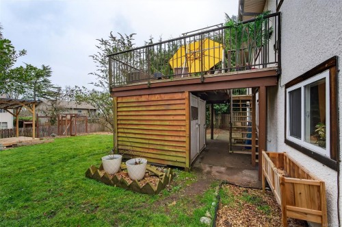 3905 Grange Rd, Saanich, BC 