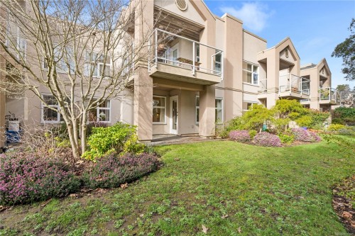 105-3915 St. Georges Lane, Saanich, BC - Outdoor With Facade