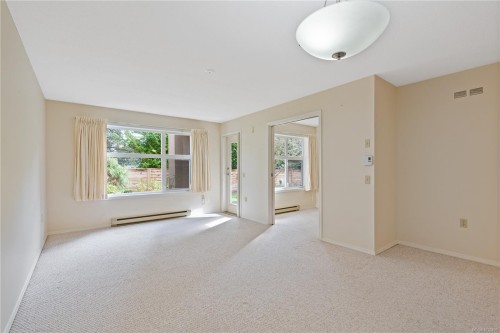 105-3915 St. Georges Lane, Saanich, BC - Indoor Photo Showing Other Room