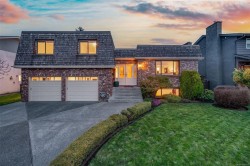 4059 Cavallin Crt  Saanich, BC V8N 5P9