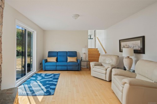 4059 Cavallin Crt, Saanich, BC 