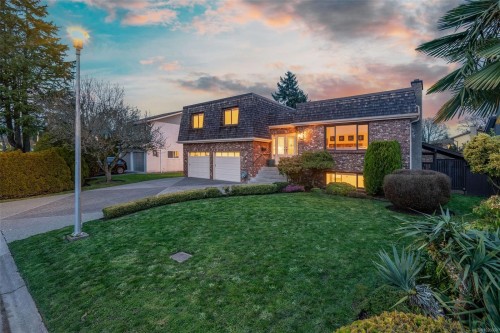 4059 Cavallin Crt, Saanich, BC 