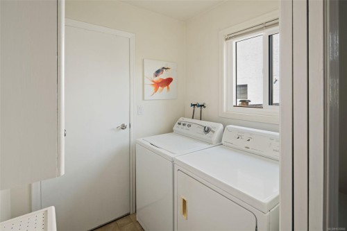 4059 Cavallin Crt, Saanich, BC 