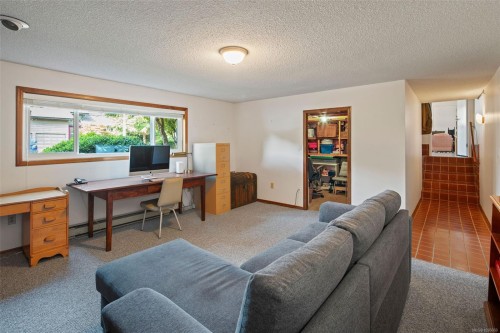 4059 Cavallin Crt, Saanich, BC 