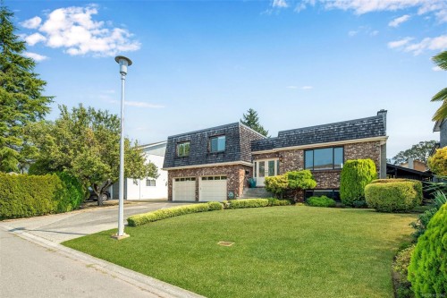 4059 Cavallin Crt, Saanich, BC 