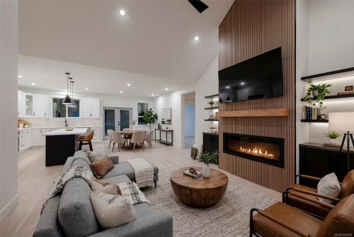 6537 Fayette Rd, Port Alberni, BC 