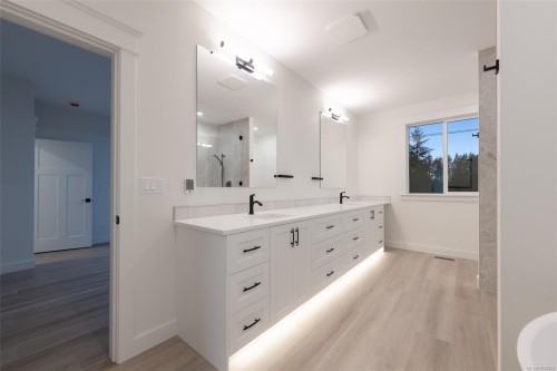 6537 Fayette Rd, Port Alberni, BC 