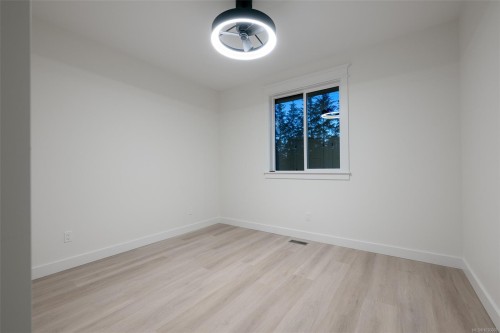 6537 Fayette Rd, Port Alberni, BC 