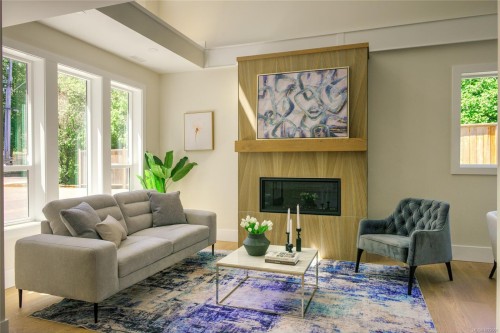 1246 Reynolds Rd, Saanich, BC 