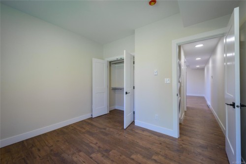 1246 Reynolds Rd, Saanich, BC 