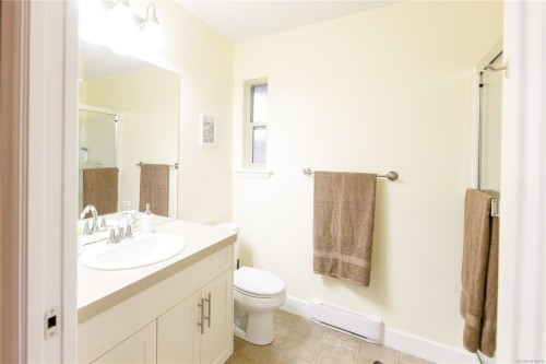 202-4460 Hedgestone Pl, Nanaimo, BC 