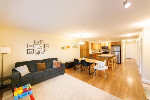 202-4460 Hedgestone Pl, Nanaimo, BC 